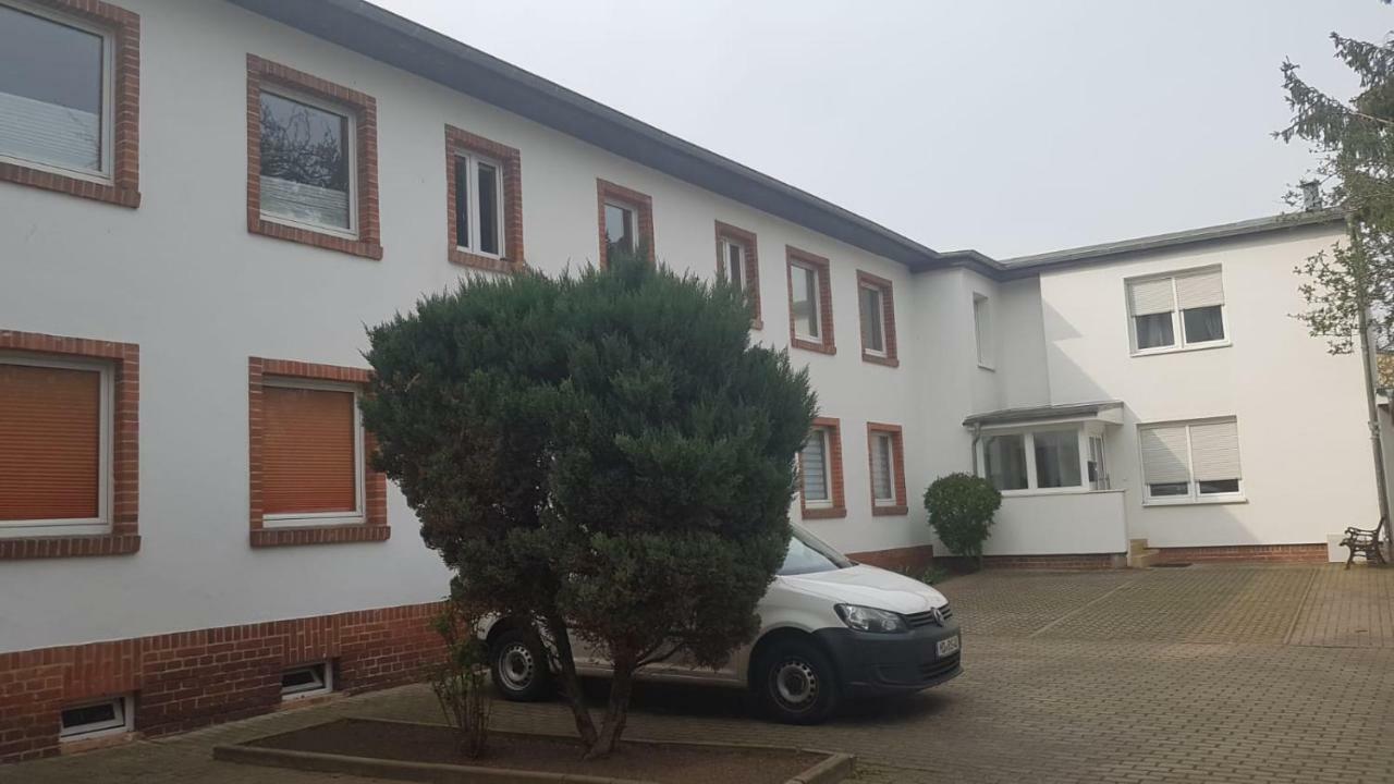 Abc-Monteurzimmer Magdeburg Dış mekan fotoğraf